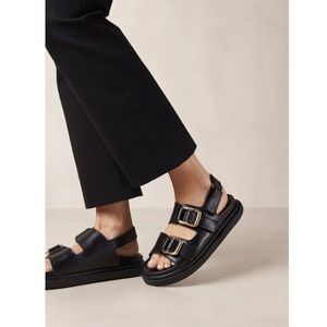 Alohas Harper Black Sandal with gold details